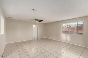 8905 N 55th Dr, Glendale, AZ 85302 - Photo 14