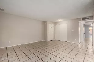 8905 N 55th Dr, Glendale, AZ 85302 - Photo 8