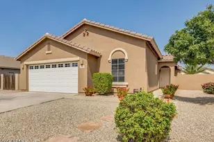 1280 E Heather Dr, San Tan Valley, AZ 85140 - Photo 1