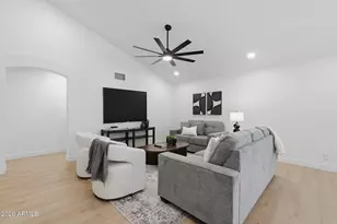 549 S Rowen, Mesa, AZ 85208 - Photo 4