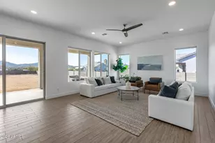 825 E Perdido Wy, Phoenix, AZ 85086 - Photo 18