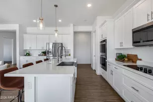 825 E Perdido Wy, Phoenix, AZ 85086 - Photo 12