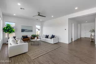 825 E Perdido Wy, Phoenix, AZ 85086 - Photo 22