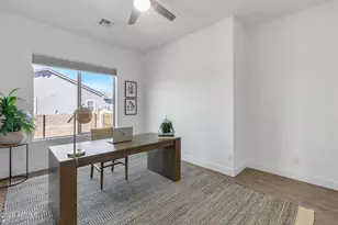 825 E Perdido Wy, Phoenix, AZ 85086 - Photo 6