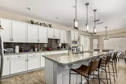 5261 N Arrowhead Drive, Eloy, AZ 85131 - Photo 10