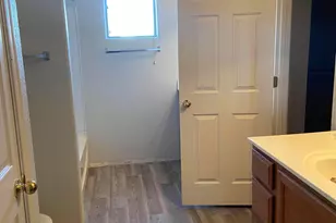 2929 N 37th St, Phoenix, AZ 85018 - Photo 10