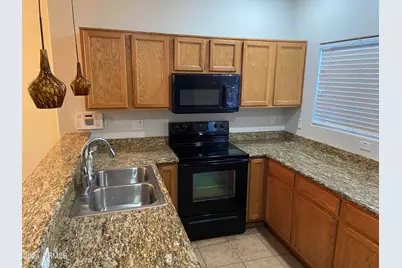 2929 N 37th Street #1, Phoenix, AZ 85018 - Photo 4