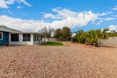 12018 N Sun Valley Drive, Sun City, AZ 85351 - Photo 32