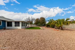 12018 N Sun Valley Dr, Sun City, AZ 85351 - Photo 32