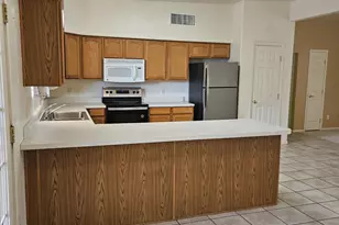 570 S Chase St, Sierra Vista, AZ 85635 - Photo 6