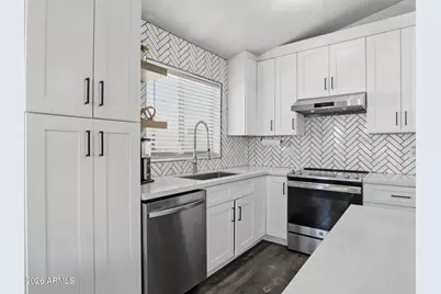 3206 S 81st Avenue, Phoenix, AZ 85043 - Photo 10