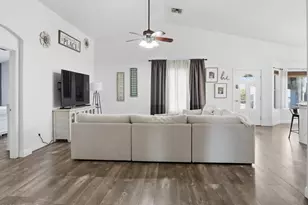 3206 S 81st Ave, Phoenix, AZ 85043 - Photo 12