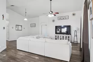 3206 S 81st Ave, Phoenix, AZ 85043 - Photo 12