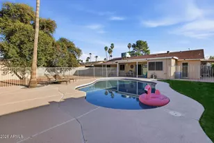 3444 E Paradise Dr, Phoenix, AZ 85028 - Photo 6