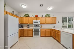 6443 S Callaway Dr, Chandler, AZ 85249 - Photo 8