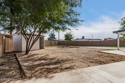 7715 W Crittenden Lane, Phoenix, AZ 85033 - Photo 30