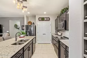 25928 W Vista N Dr, Buckeye, AZ 85396 - Photo 10