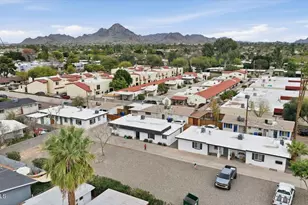 920 E Montebello Ave, Phoenix, AZ 85014 - Photo 2