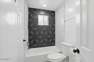 920 E Montebello Ave, Phoenix, AZ 85014 - Photo 16