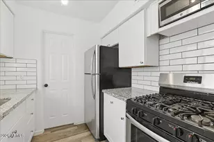 920 E Montebello Ave, Phoenix, AZ 85014 - Photo 12