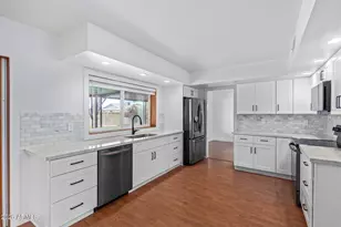 2111 S River Dr, Tempe, AZ 85282 - Photo 6