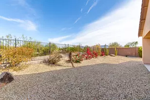 17864 W Lavender Ln, Goodyear, AZ 85338 - Photo 32