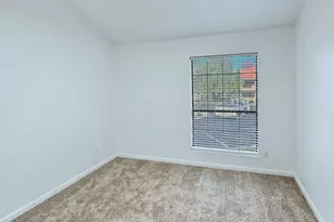 1351 N Pleasant Dr, Chandler, AZ 85225 - Photo 10