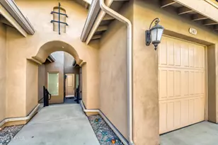 15550 S 5th Ave, Phoenix, AZ 85045 - Photo 2