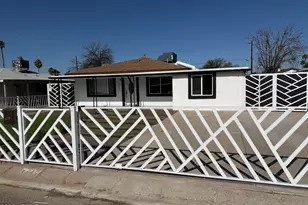 3542 E Earll Dr, Phoenix, AZ 85018 - Photo 1