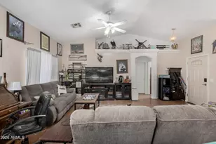 9530 W Tinajas Dr, Arizona City, AZ 85123 - Photo 8