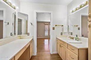 322 E Redfield Rd, Chandler, AZ 85225 - Photo 18