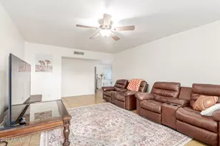 3312 S Ventura Dr, Tempe, AZ 85282 - Photo 10