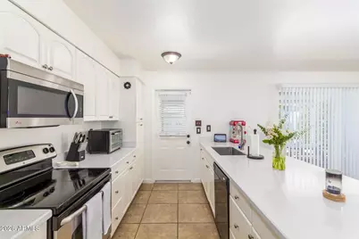 3312 S Ventura Drive, Tempe, AZ 85282 - Photo 4