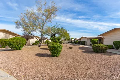 17427 N Boswell Boulevard, Sun City, AZ 85373 - Photo 32