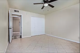 932 E Concorda Dr, Tempe, AZ 85282 - Photo 8