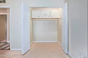 932 E Concorda Dr, Tempe, AZ 85282 - Photo 10