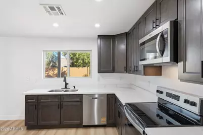 916 E Harwell Road, Phoenix, AZ 85042 - Photo 16