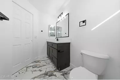 916 E Harwell Road, Phoenix, AZ 85042 - Photo 36