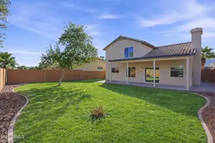 916 E Harwell Rd, Phoenix, AZ 85042 - Photo 26