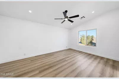 916 E Harwell Road, Phoenix, AZ 85042 - Photo 24