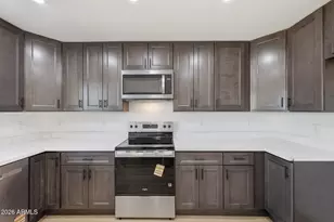 916 E Harwell Rd, Phoenix, AZ 85042 - Photo 6