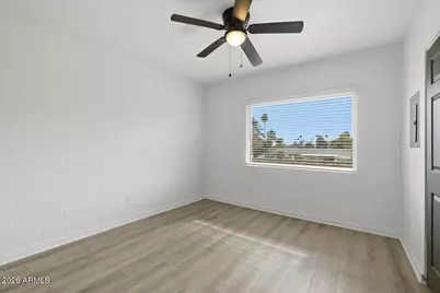 813 E Marlette Avenue, Phoenix, AZ 85014 - Photo 8