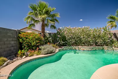 18662 W Foothill Drive, Surprise, AZ 85387 - Photo 20