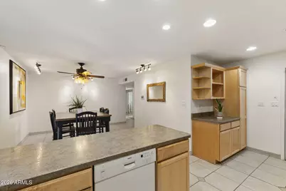 19236 N 14th Drive, Phoenix, AZ 85027 - Photo 8