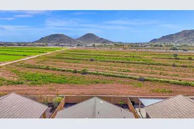 915 W Desert Seasons Drive, San Tan Valley, AZ 85143 - Photo 36