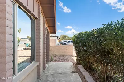 4569 W Shaw Butte Drive, Glendale, AZ 85304 - Photo 8