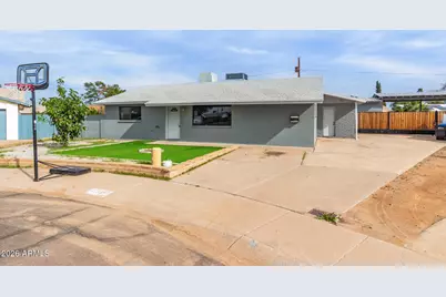 15039 N 24th Place, Phoenix, AZ 85032 - Photo 1