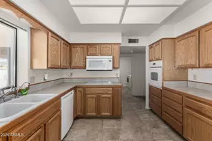 7704 E Navarro Ave, Mesa, AZ 85209 - Photo 18