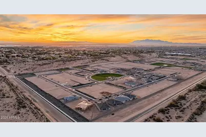 18921 W Lawrence Road, Waddell, AZ 85355 - Photo 28