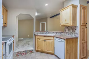 155 E Rodeo Rd, Casa Grande, AZ 85122 - Photo 8